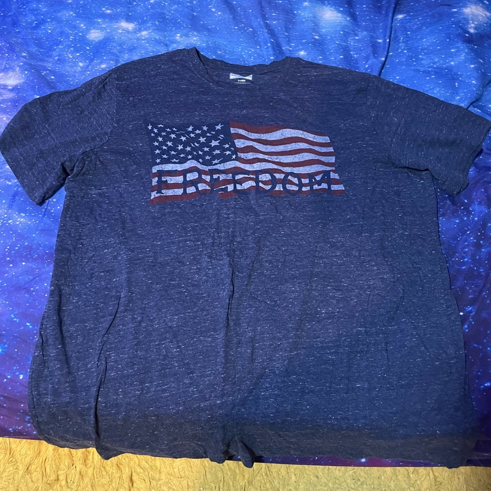 Men’s State of mine Navy Freedom Print T-Shirt - size XL🔥